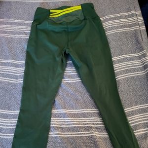 Fabletics high waisted mesh pocket leggings